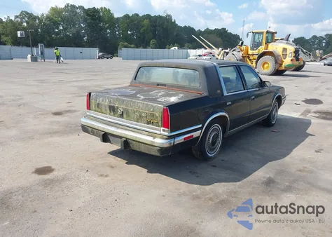 1990 Chrysler New Yorker C-Body Landau from USA, damaged, VIN 1C3XC66R7LD860297
